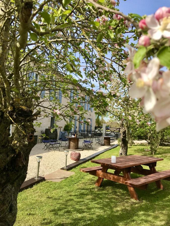 Le Relais D'Aulnay Bed and Breakfast Aulnay  Exteriör bild